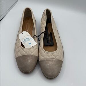 Time And Tru Women’s Beige Slip On Flats NWT Sz 9